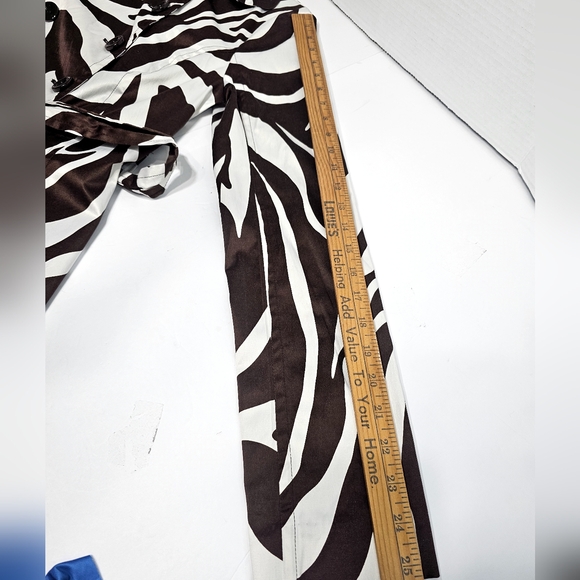 Zebra Print Double-Breasted Trench Coat - Picture 7 of 15